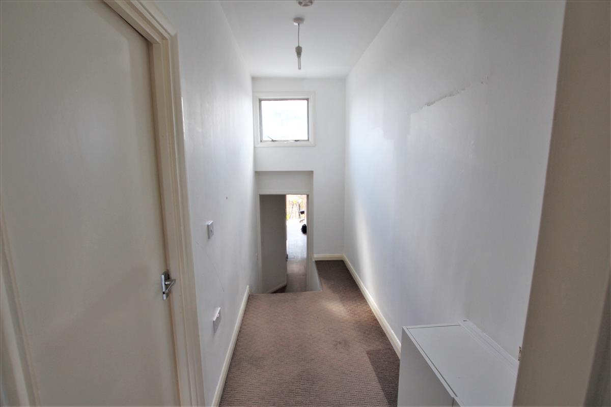 Property Image 64d0628f-92ae-4664-aa76-2a16c170ade0