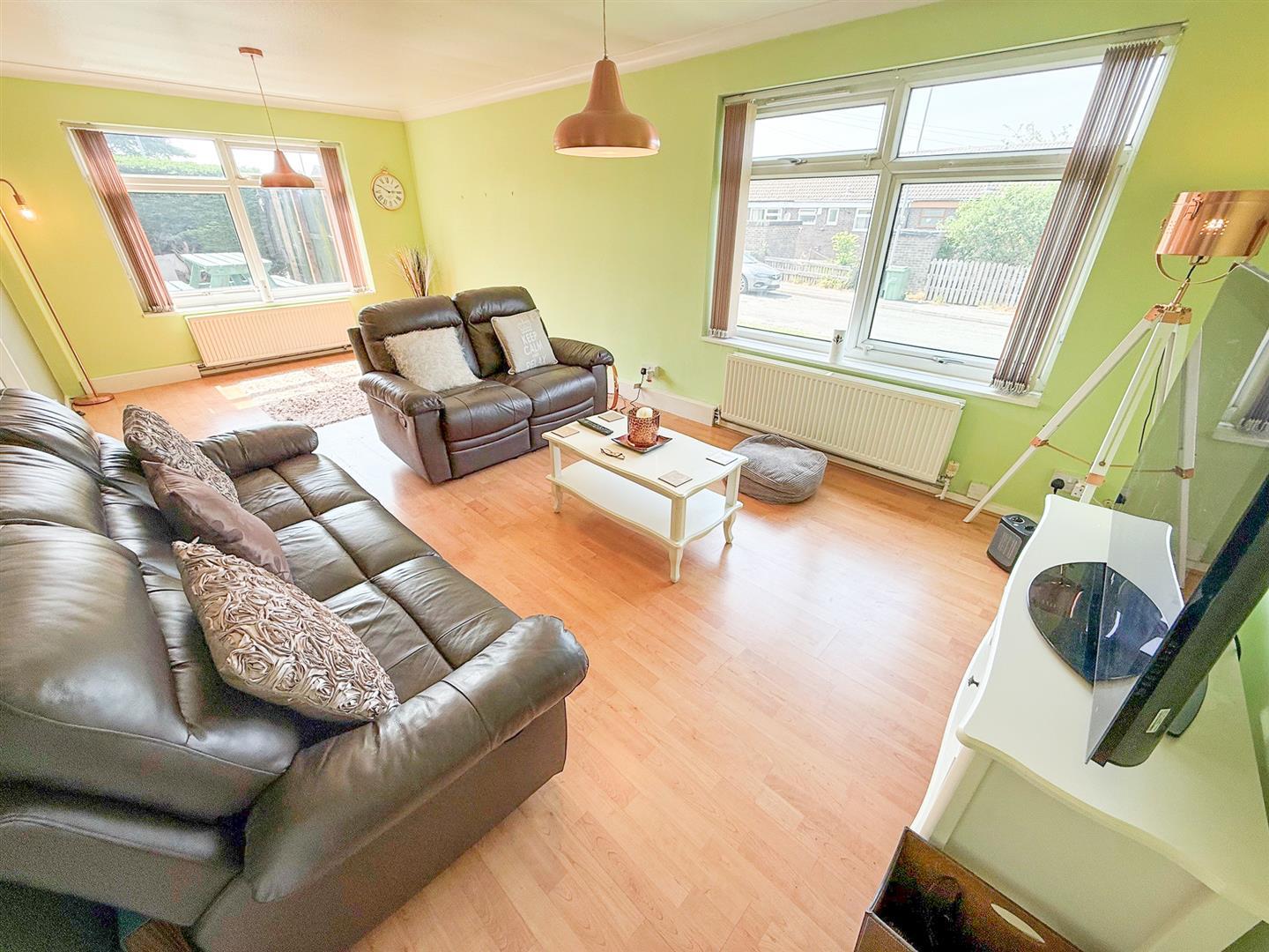 Property Image 64d1eebe-1f80-4b9b-9604-a8b5f8daf297