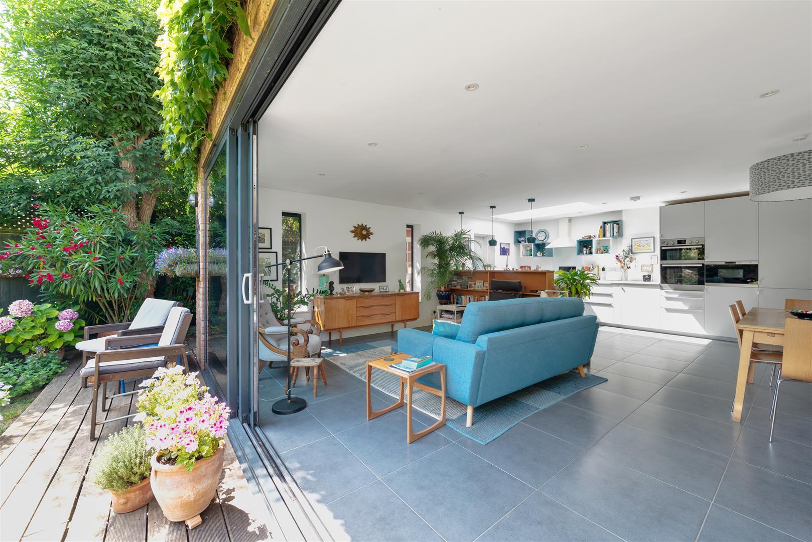 Property Image 64d67100-5e57-49c7-8ac0-323335d32910
