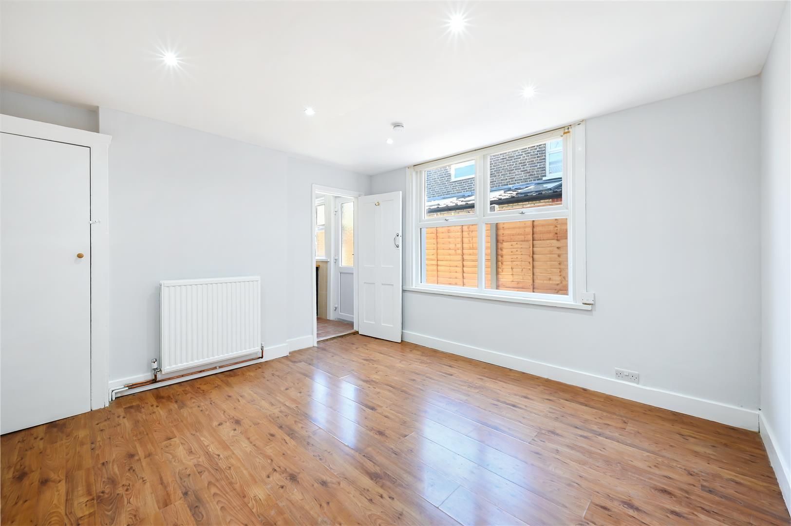 Property Image 64dd502b-430b-42fe-9580-8fef3d4c2518