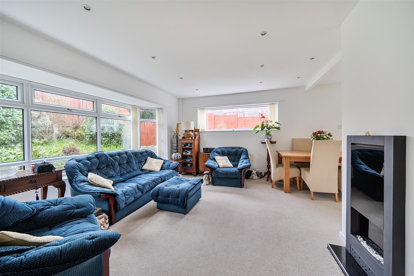 Property Image 64ddfc06-7438-4c92-b985-0205dce1a5b7