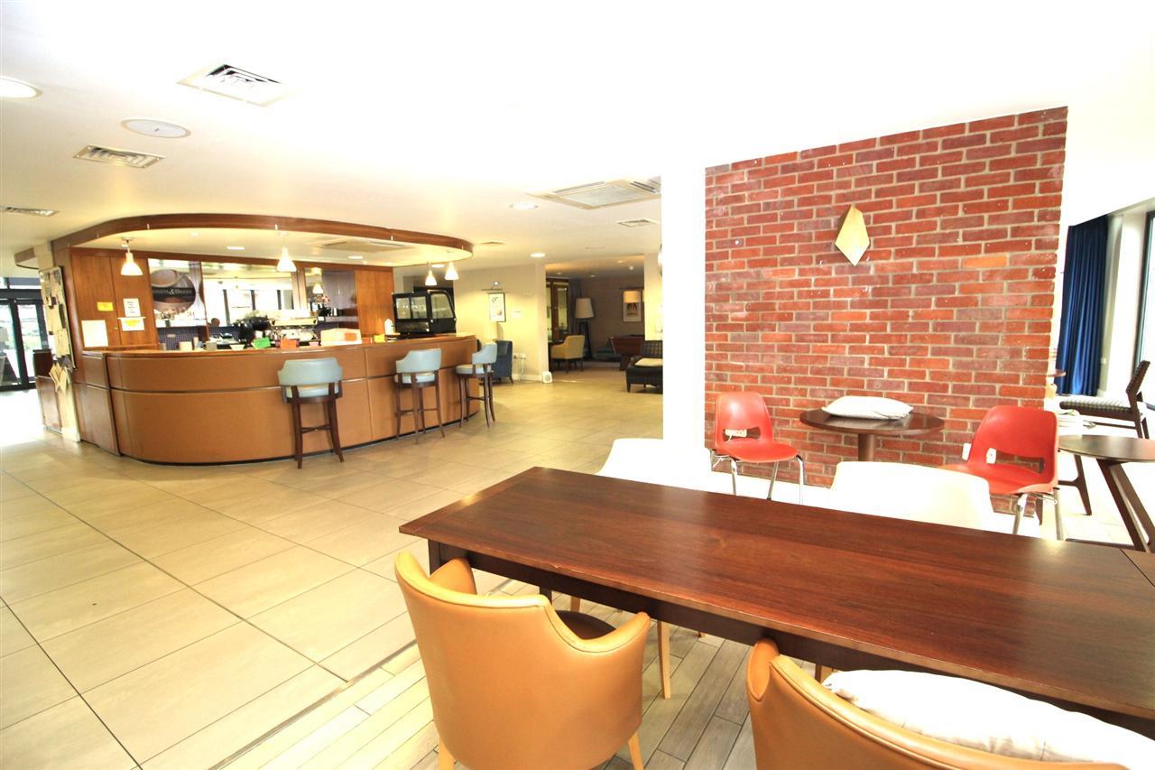 Property Image 64dfb494-836c-4f2c-8adc-2aa95c1a5979