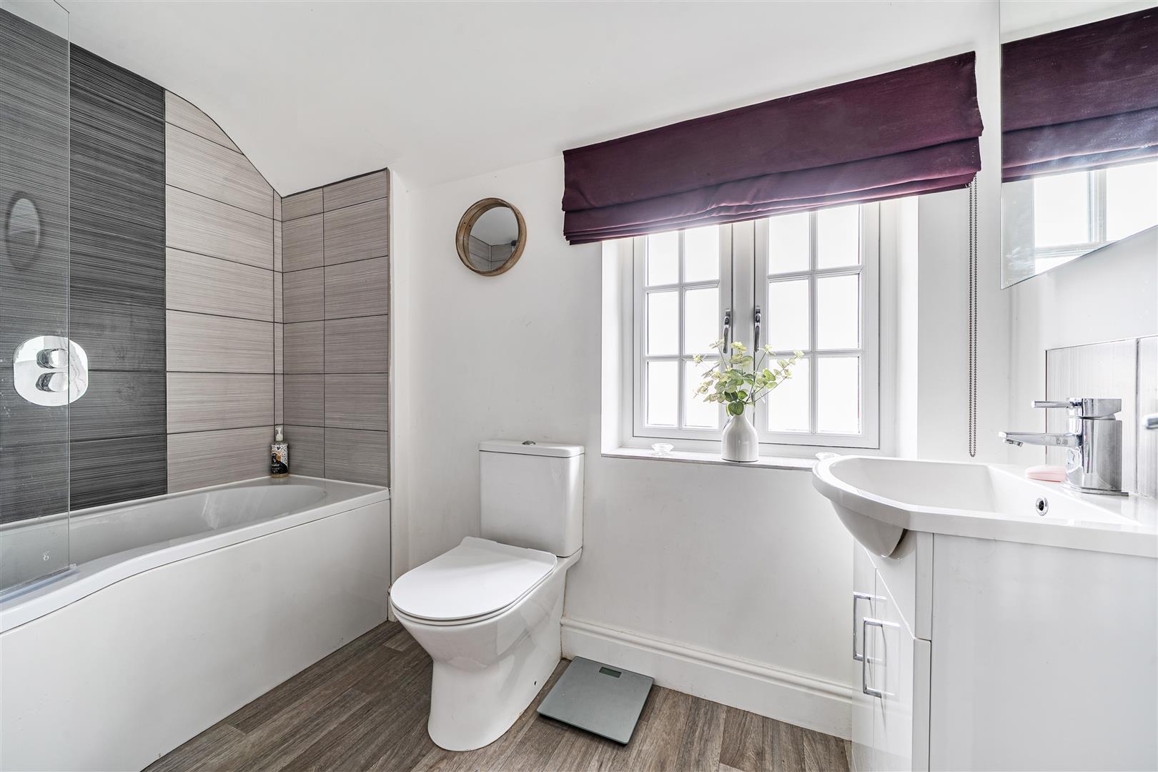 Property Image 64ed46da-f199-49c8-a8b7-633bf8565a9e