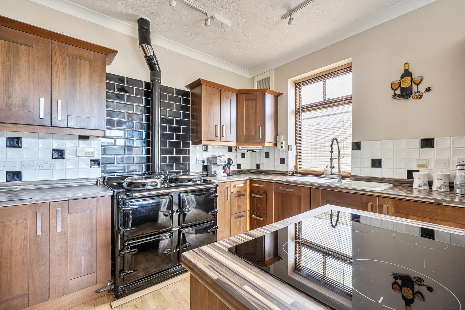 Property Image 64f6e595-9fce-4170-b318-41ee52db73c6