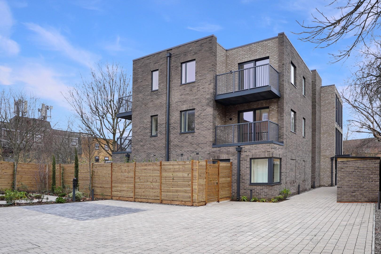 Property Image 65030717-ed61-44af-bfad-e4f80c508f6b
