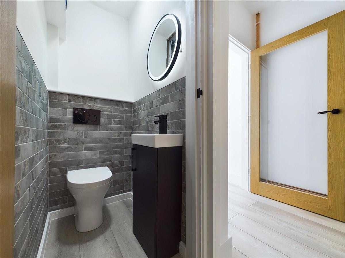 Property Image 6526dc8e-18ce-44fb-b370-557c3b533924