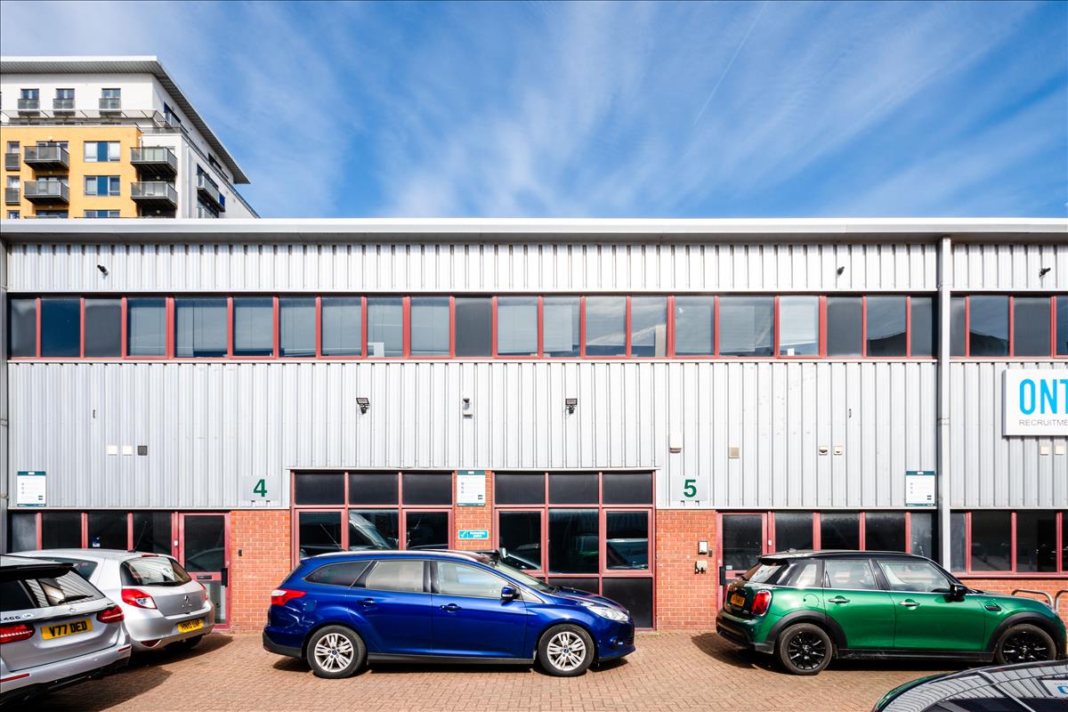 industrial unit to let in Greenwich 