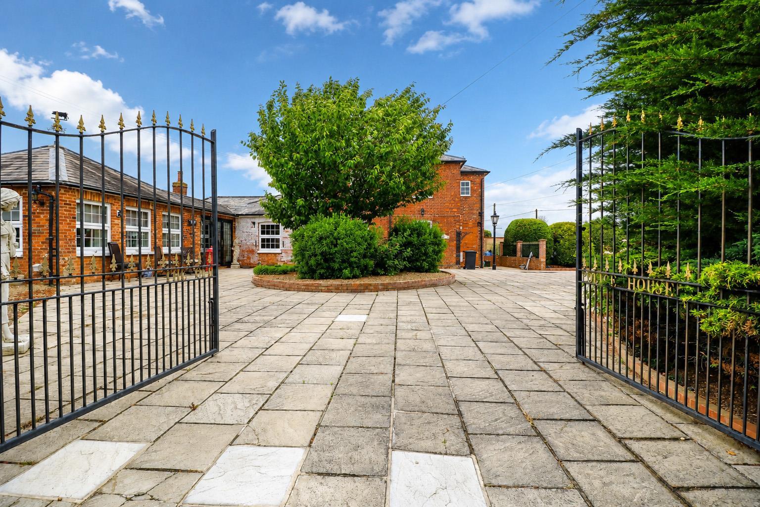 Property Image 65549d52-f717-494e-94b8-3a43a0e51ead