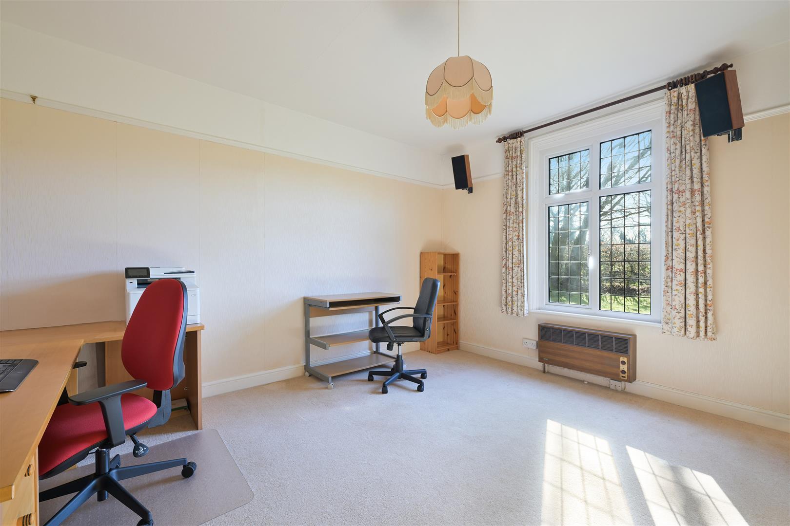 Property Image 655b3892-6508-4b1e-bfa9-46e7c4a409a0