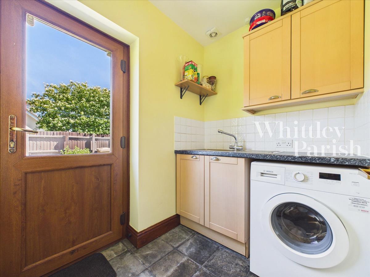 Property Image 65643d9b-c23a-43a9-a872-24f8c6c0c517