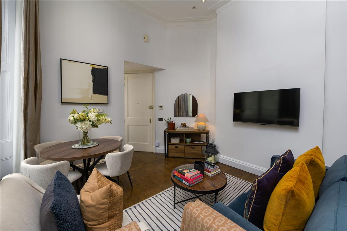 Property Image 657293f9-da2e-4ef4-8815-db9e59fe8d41