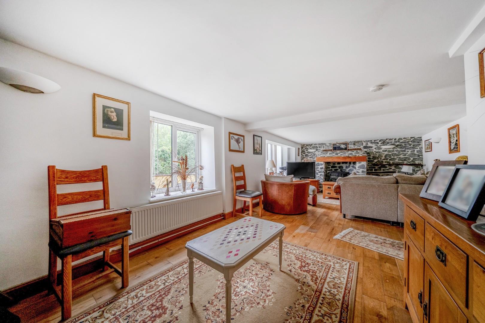 Property Image 657b0785-06df-460f-8a77-17894b557d85