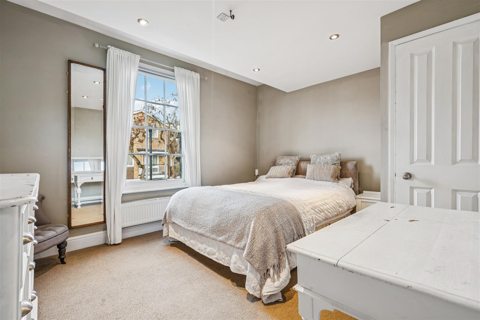Property Image 658223f2-a2e3-4134-b9cd-383df8f94869