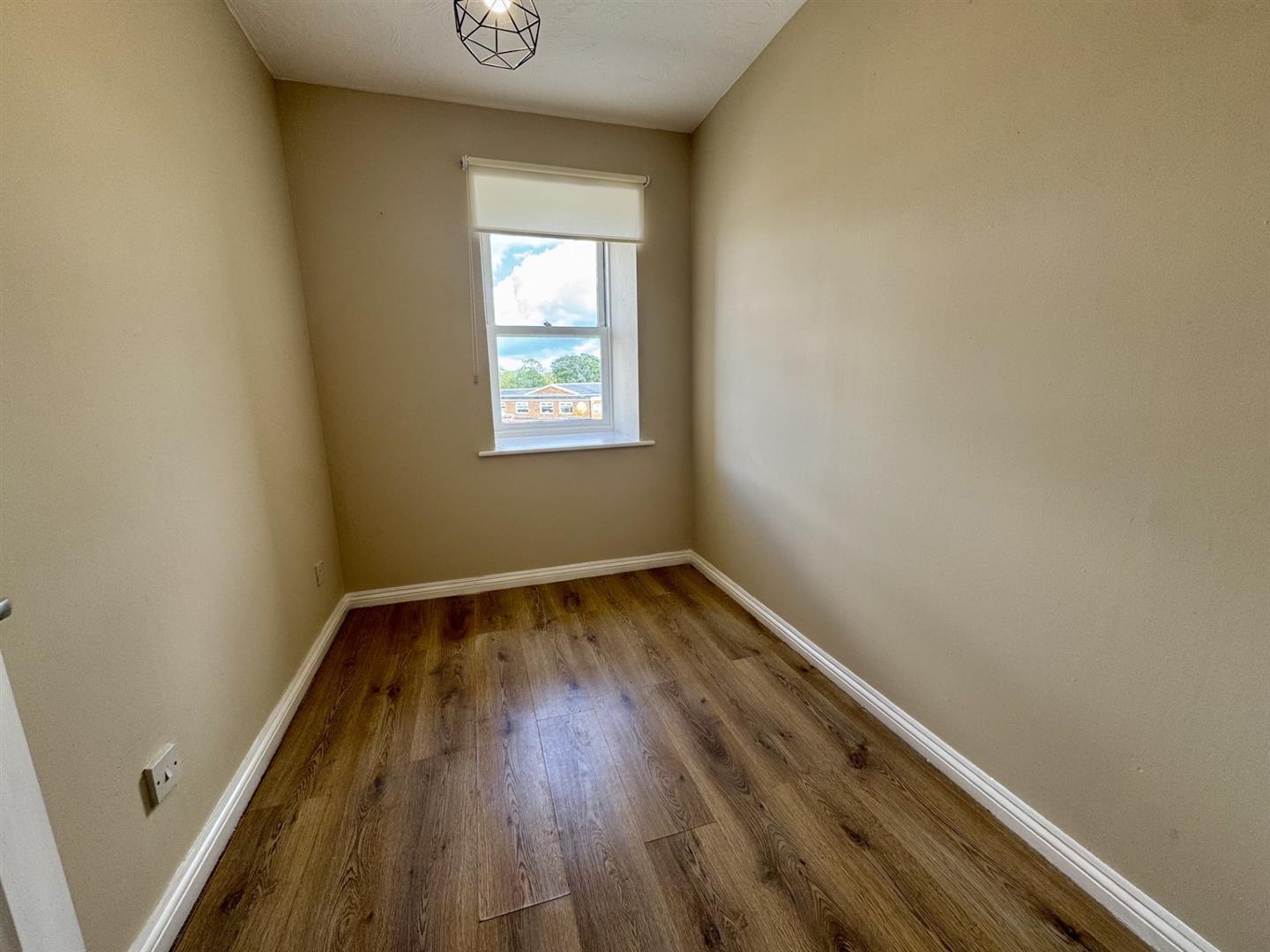 Property Image 659cab8c-6d8e-4473-9208-8e14dc097fd2