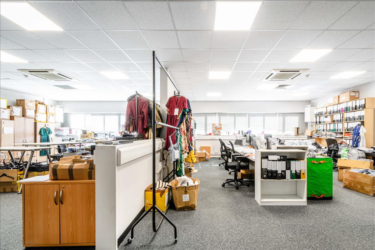 warehouse to let in Greenwich 