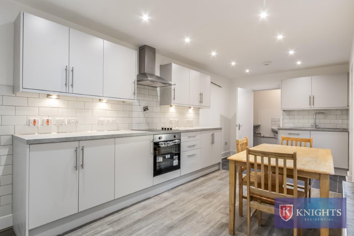 Property Image 65c56b8e-d659-4492-81b1-b75ff585f48a