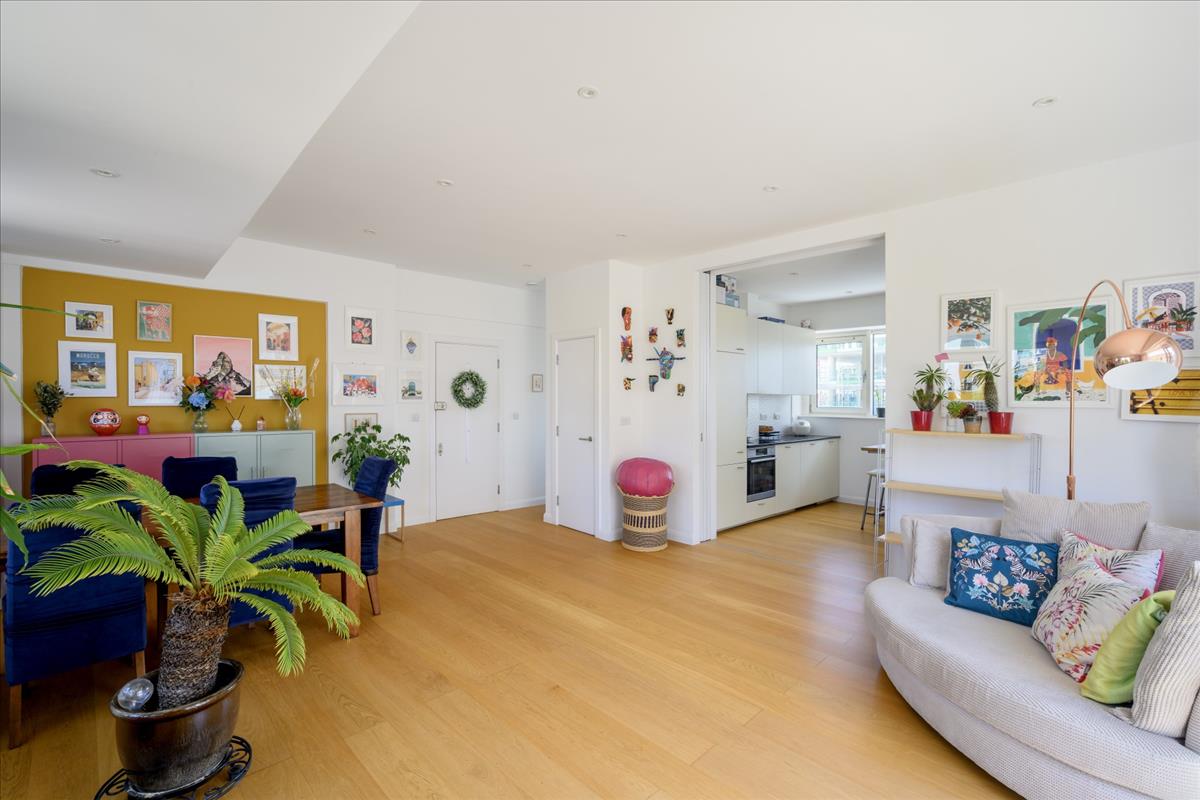 Property Image 65d229b0-fc0e-4d32-8008-af0587a415be