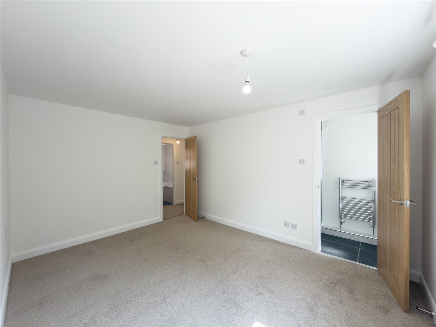 Property Image 65fc9396-f13f-49be-9f99-8545e1cc4cfe