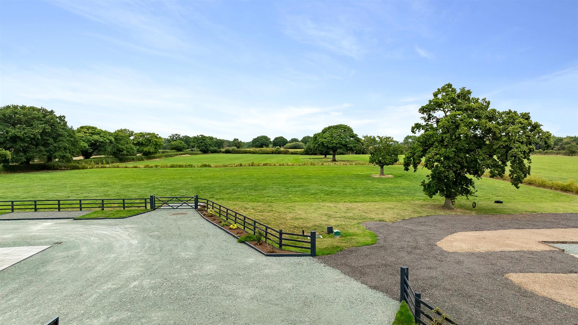 Property Image 65fcd681-6f11-45c2-8174-fe48f09c9161