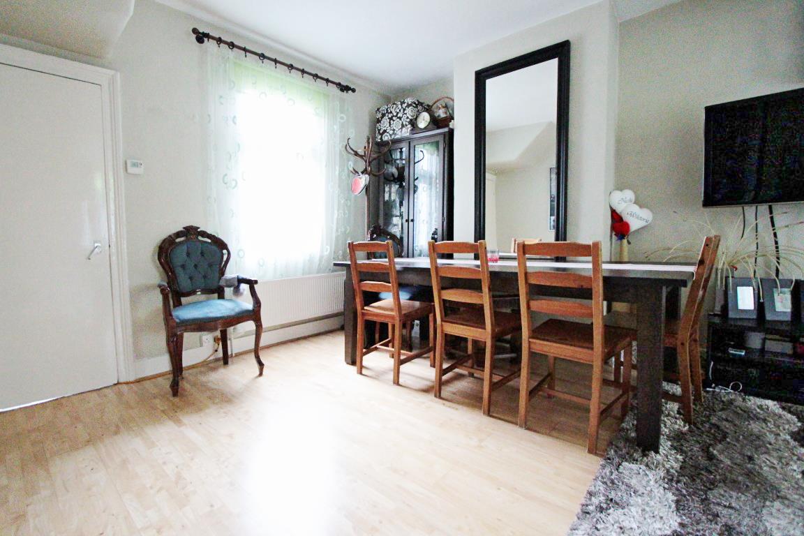 Property Image 65fe2613-e518-4520-9a64-a2b620a3bf63