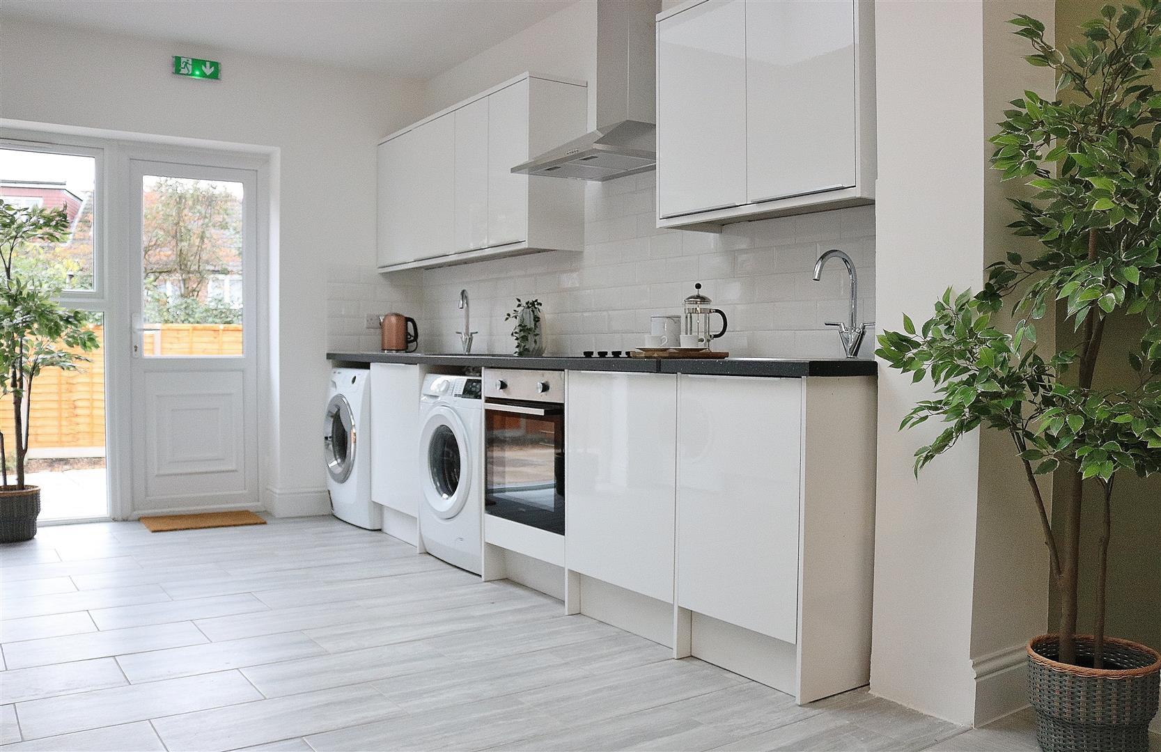 Property Image 6619268e-b881-4629-8519-094eb9e8bf87