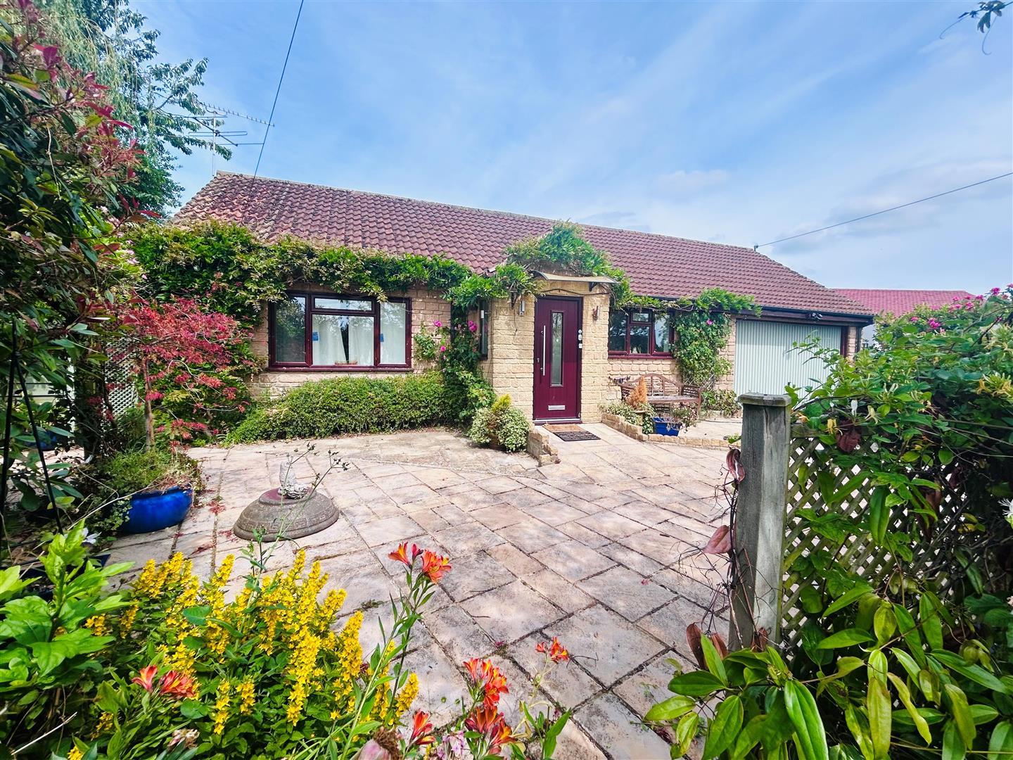 Property Image 661fc1f6-cba0-4e1f-ba07-411dd717d84f