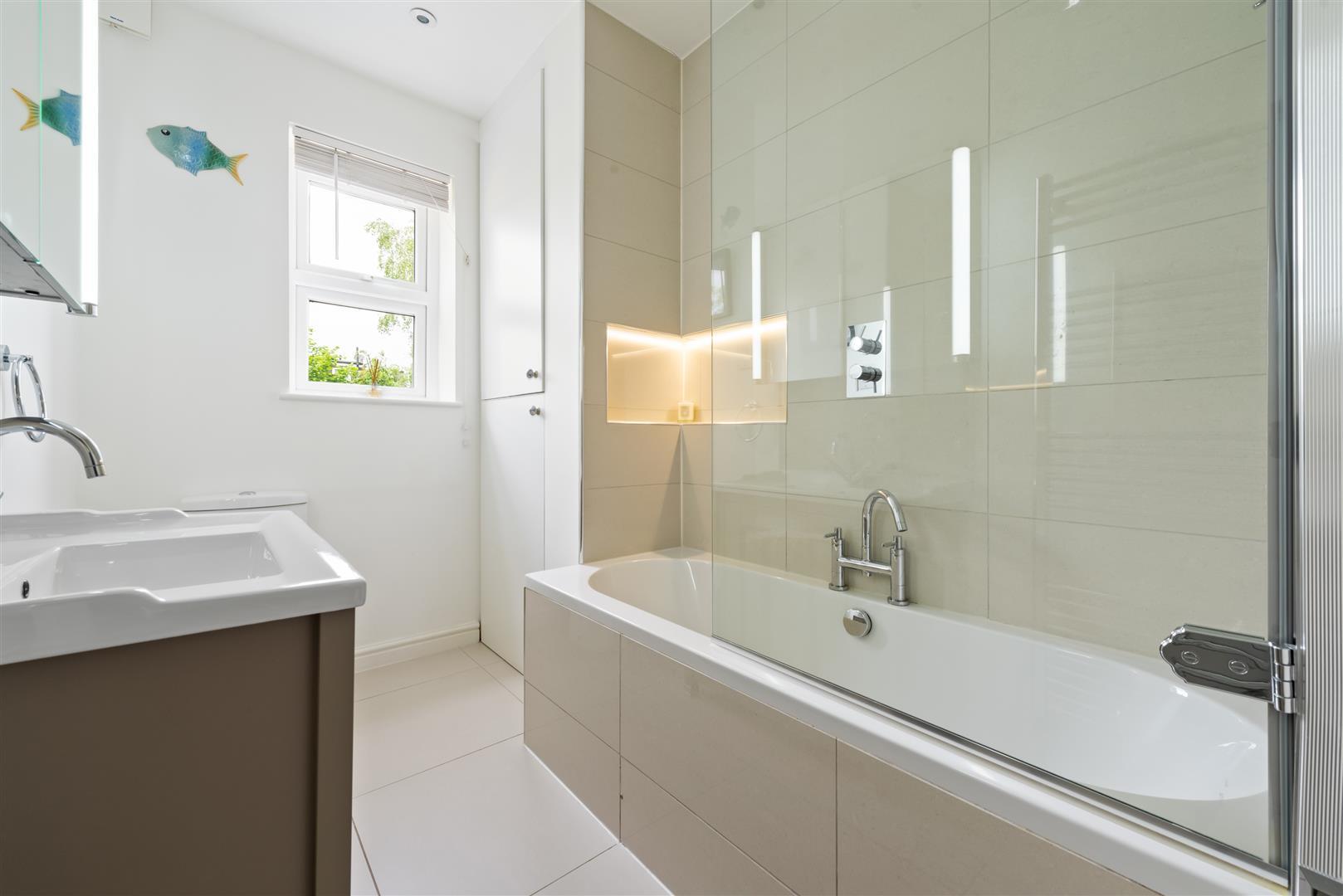 Property Image 664e5b3e-fbcc-4e54-96f2-11fc16298a45