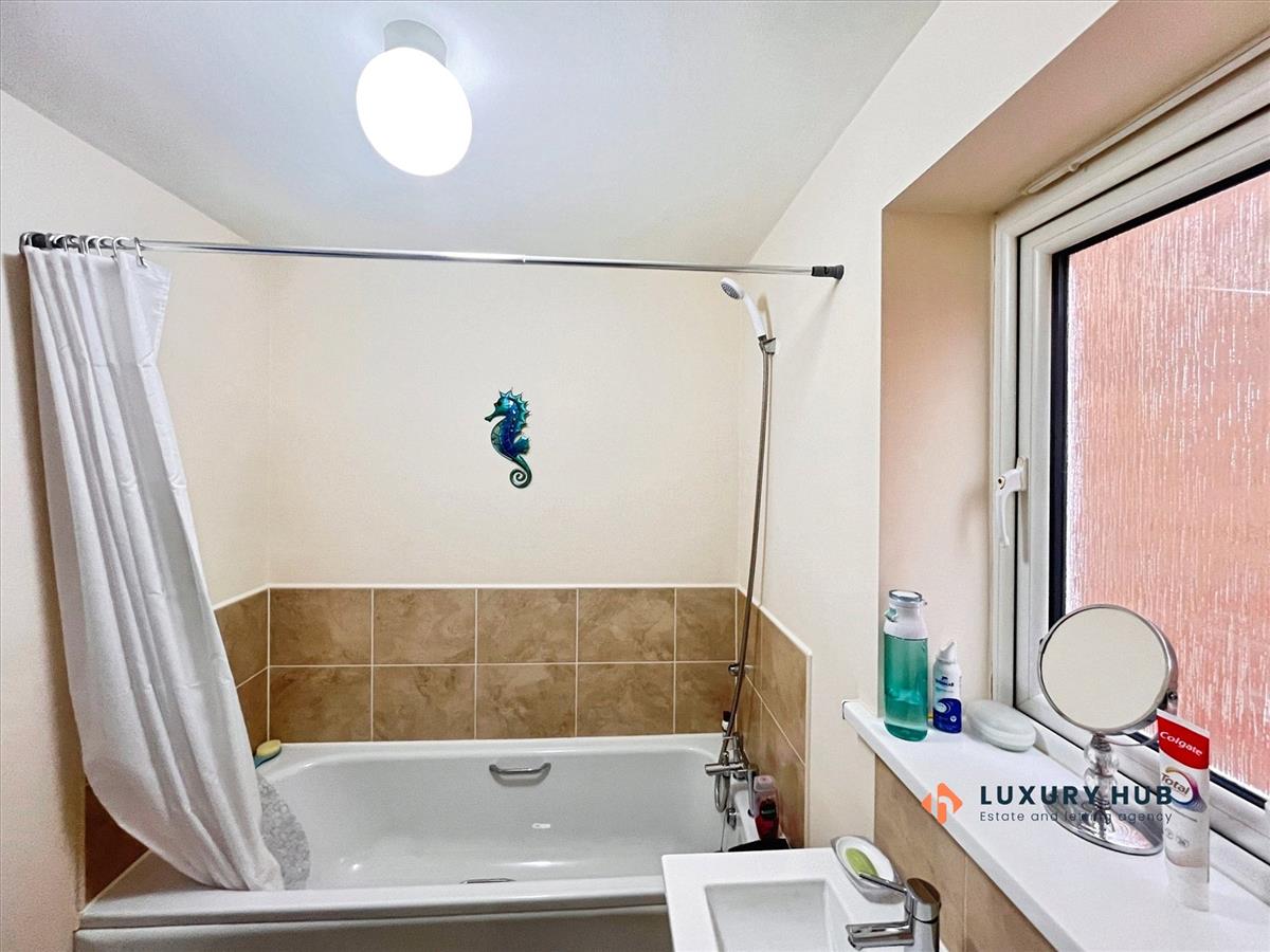 Property Image 665c8f94-9f84-471d-ac3f-5a6427a8bb75