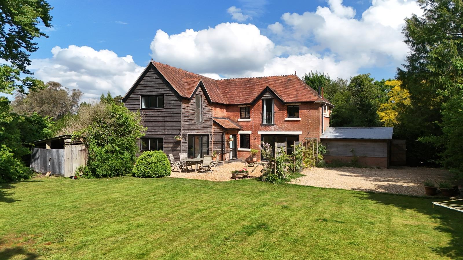 Property Image 66735152-c804-4b8c-8674-225e807b855c