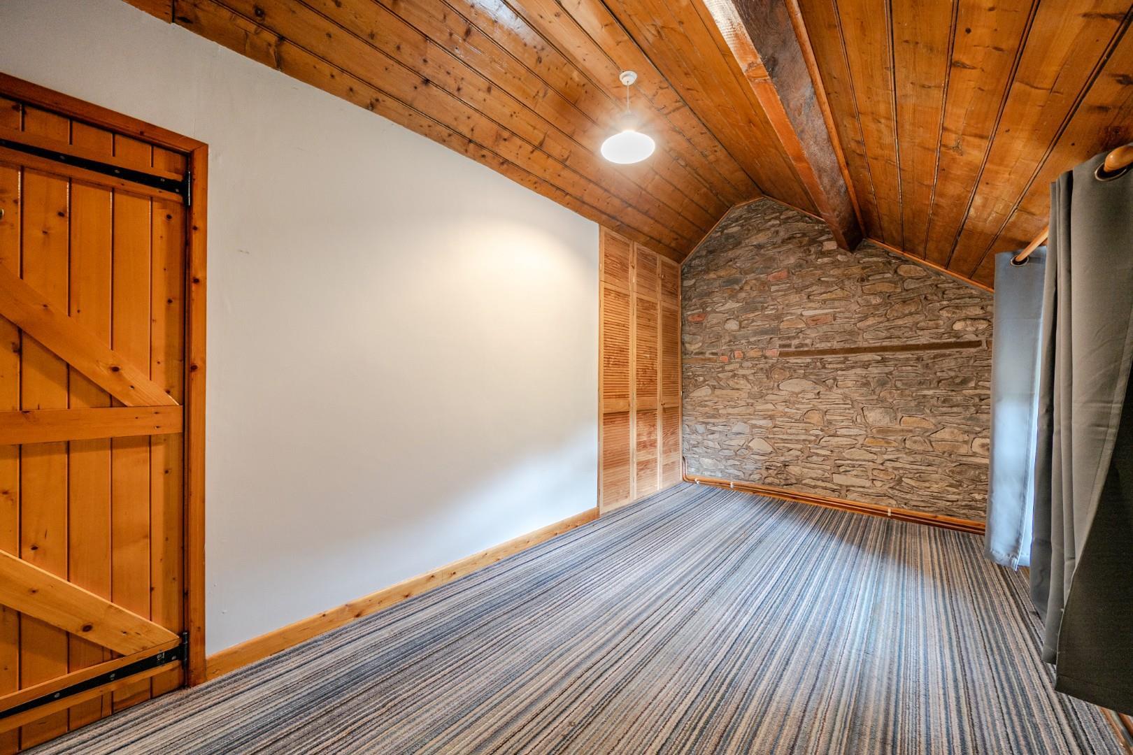 Property Image 66772f01-ab36-4a60-be1a-1becdeb83dcd