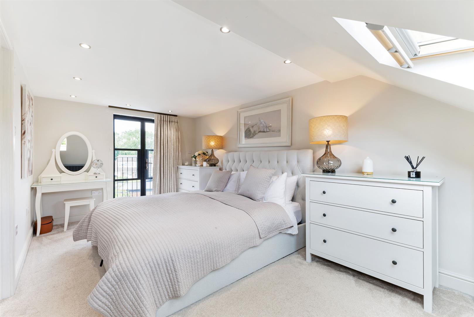 Property Image 669b7109-4e60-4d9c-8a70-9a8b97838cb9