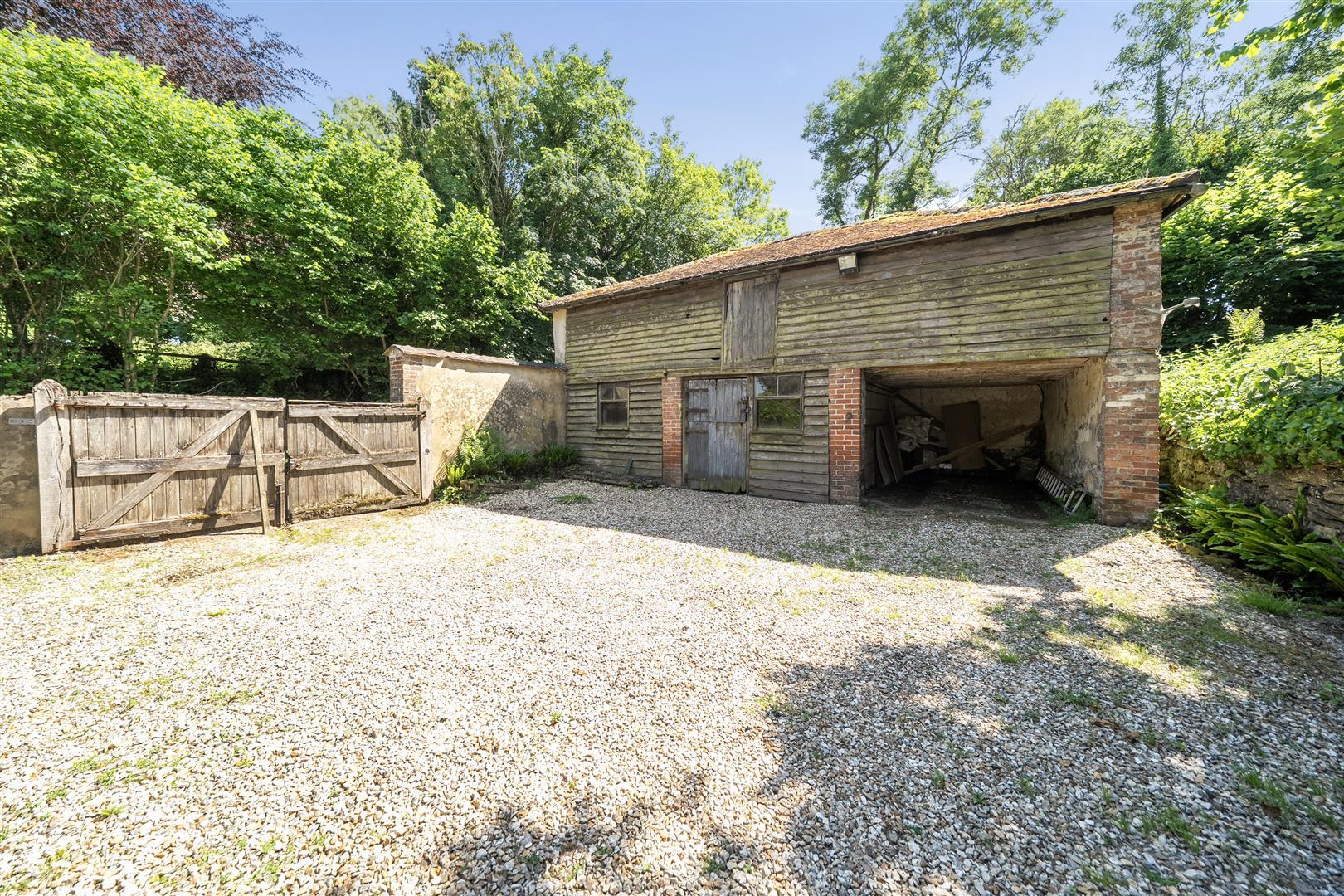 Property Image 66aa98da-56e3-452f-945f-501f417fa467