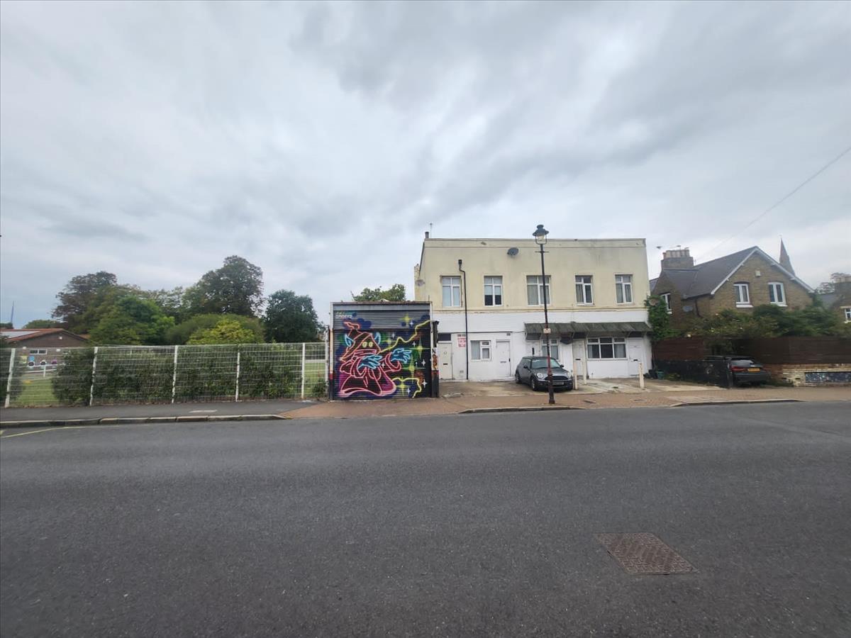 Property Image 66b72135-f142-4827-bea2-f54a24c83a4a