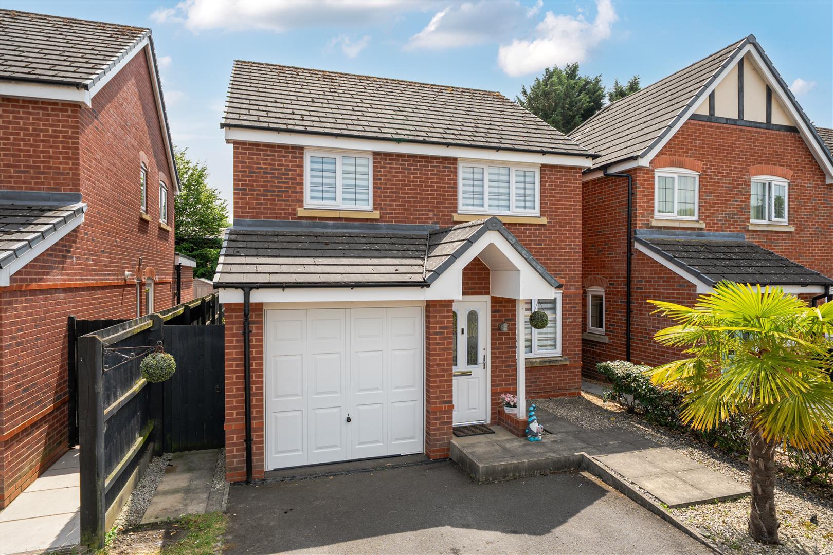 Property Image 66f59b57-9a73-437b-8f41-6a9490f4a260