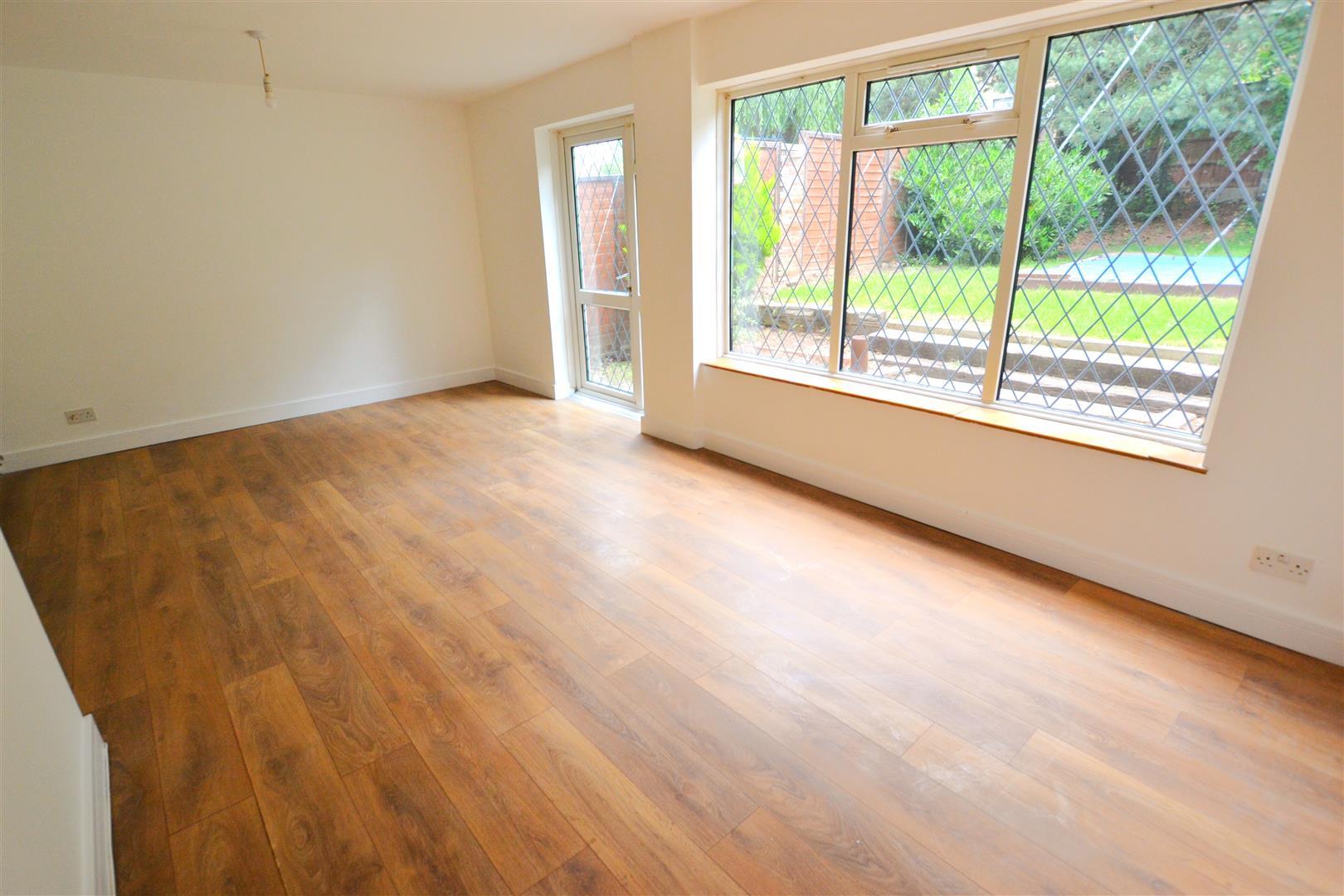 Property Image 6703b81b-5eb6-4fe0-b617-cd07ba5ed9b0