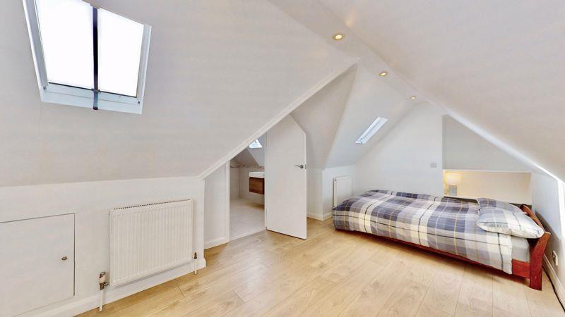 Property Image 6703ce9d-b99a-47d4-b01a-99387accca81