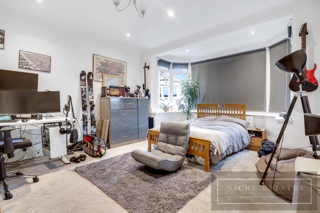 Property Image 672a60b2-2e3e-49fe-8bfc-204e8cb5fa58