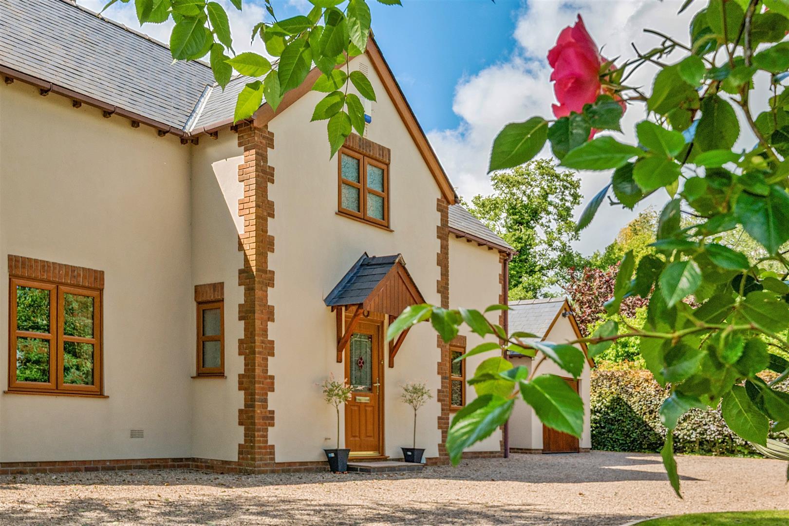 Property Image 6736b30f-afa4-4204-9081-f4bb6976f343