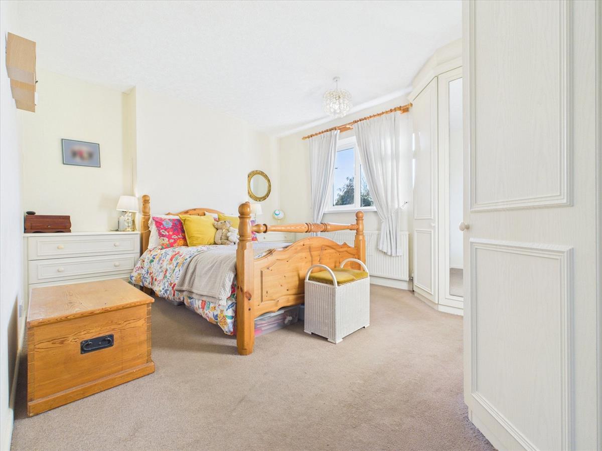 Property Image 674e82cd-f727-4168-918a-69c1d13faf96