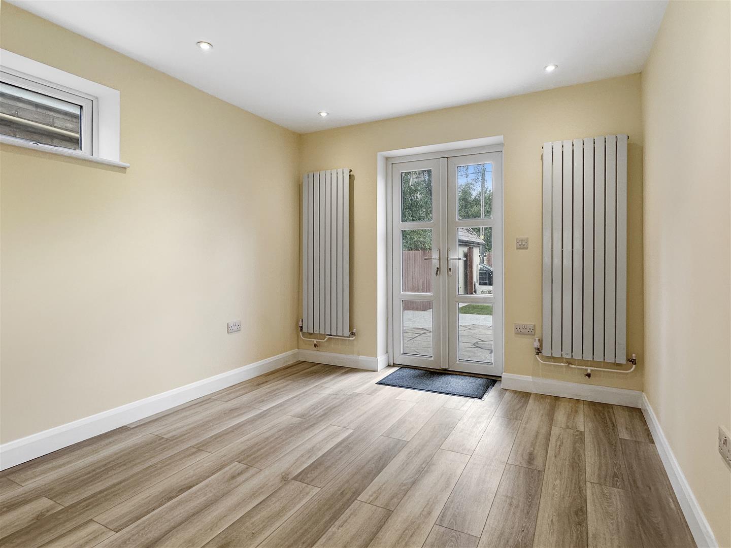 Property Image 6757f8d7-eee1-4e2f-b304-e91cef0814df