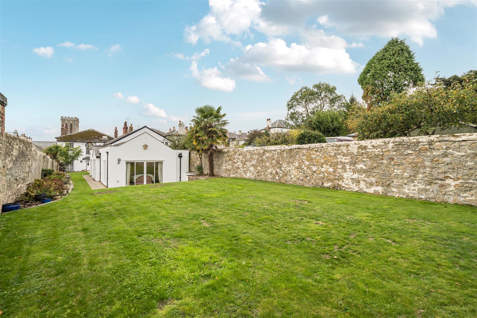 Property Image 6764b9ab-1b98-40b2-8dff-437afb271395