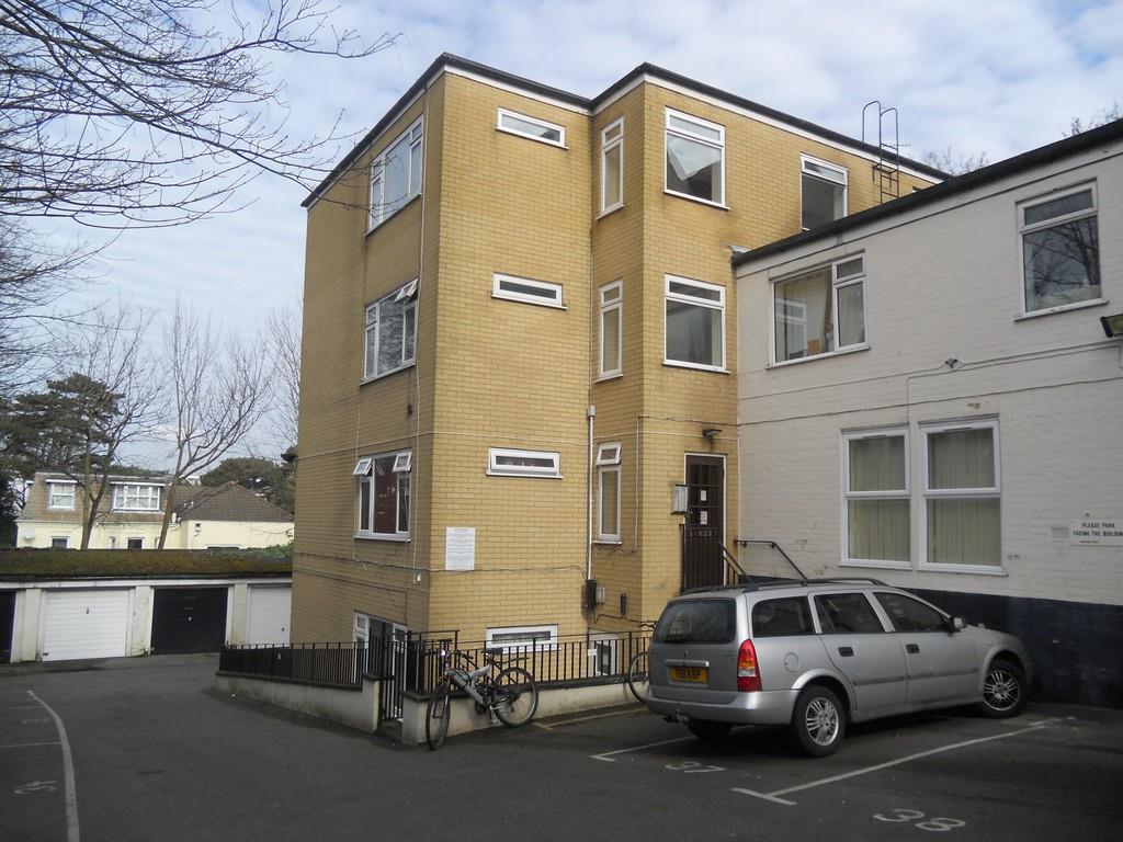Property Image 6766293b-96f5-40f2-9d4e-8a525105e49e