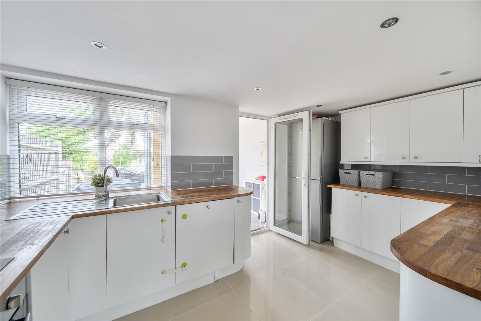Property Image 67681307-f217-45cb-ae91-afb83282ed15