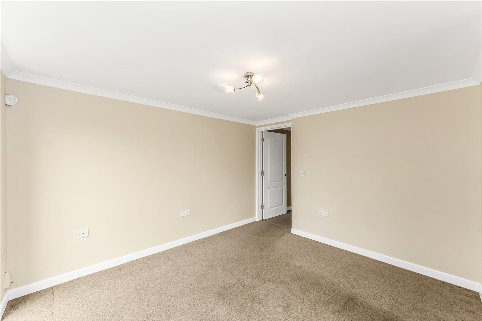 Property Image 676f5630-3787-458f-8103-b6055de05107