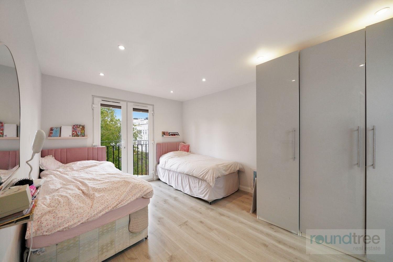 Property Image 67783968-20f0-4625-994d-476fc81b3f45
