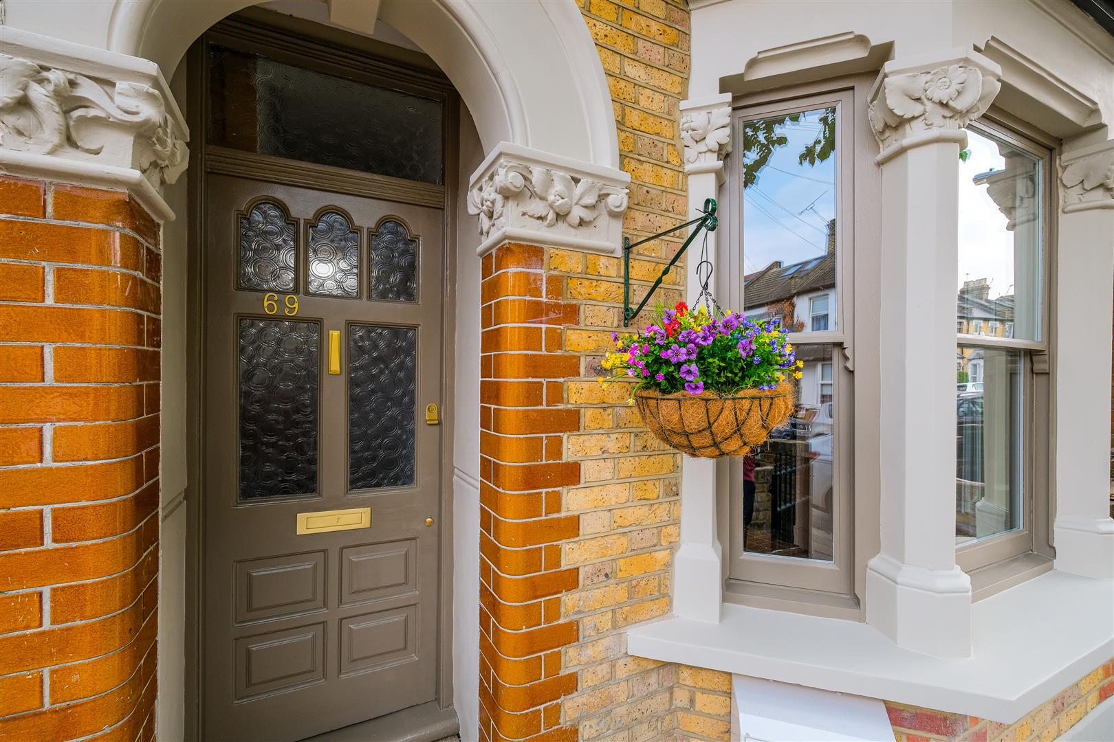 Property Image 67798243-7443-4a45-89cd-9d162bdd2e1e