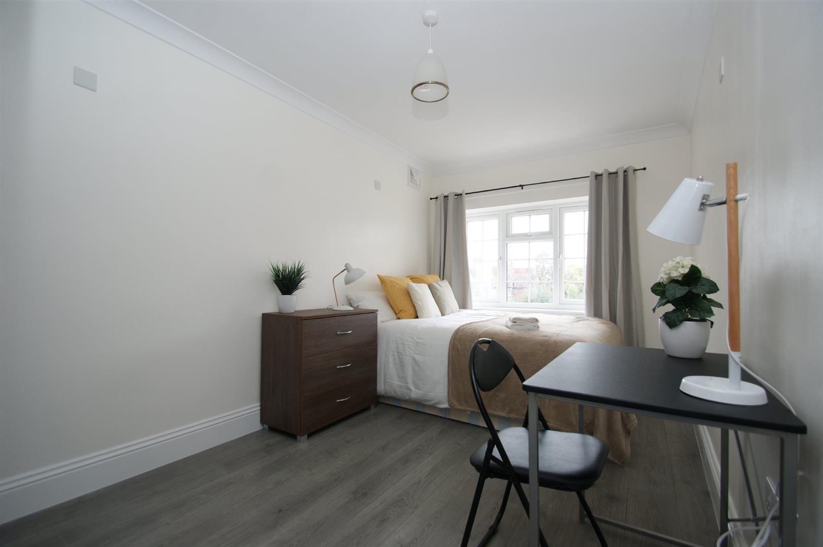 Property Image 679b9aa3-9c68-4b34-a5b7-d93c1fc820a8