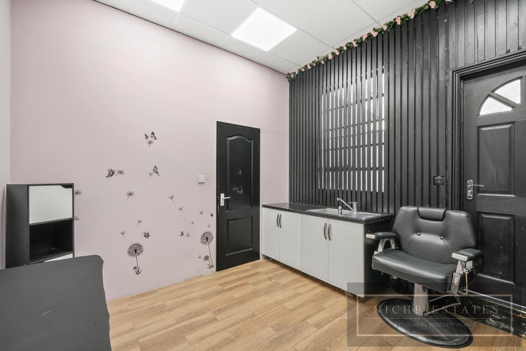 Property Image 67aba5aa-e0ca-4589-8b78-1c097ddb3b87