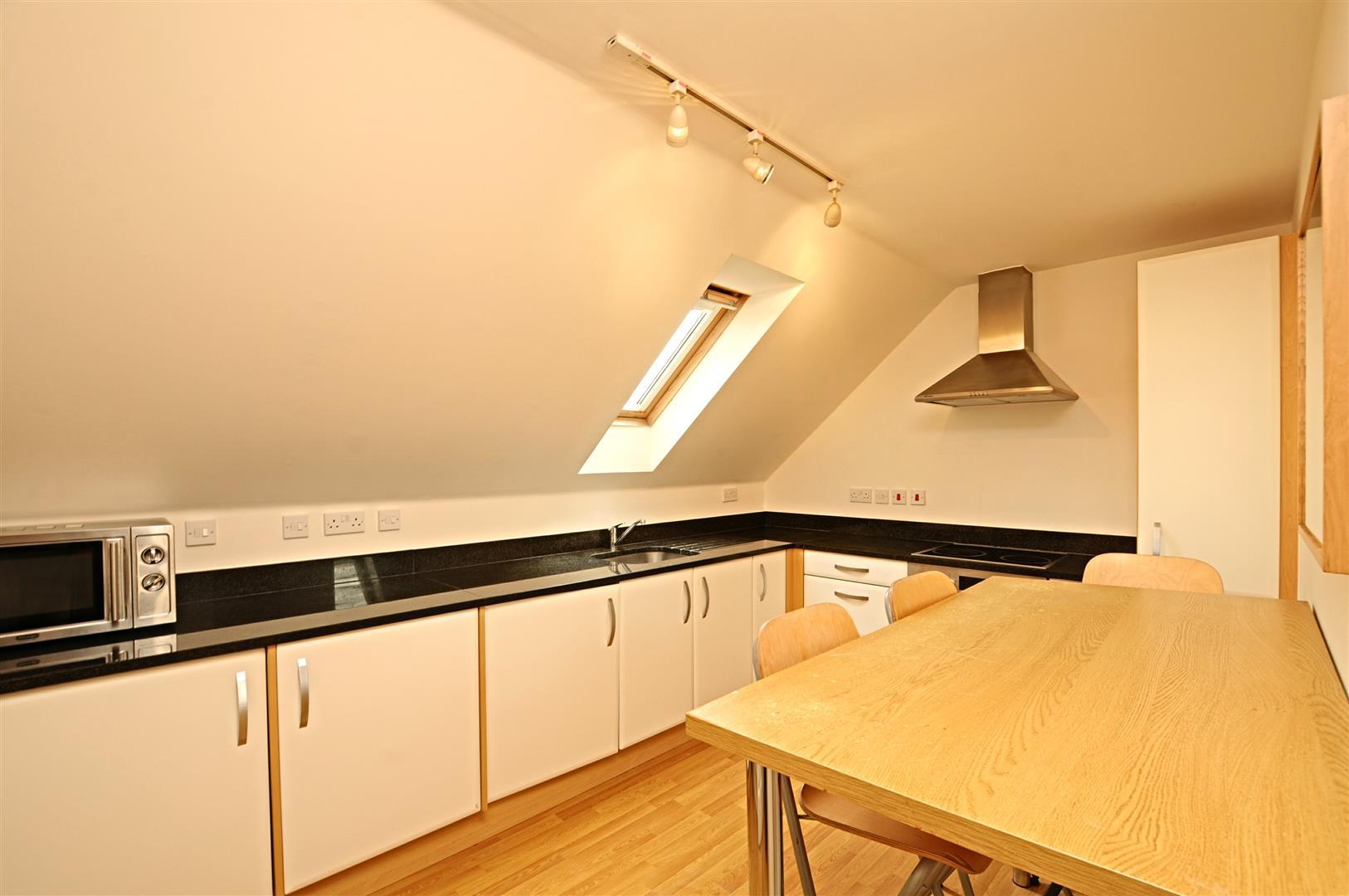 Property Image 67b87ef7-8cff-4a9b-ace2-a7a9e00bd17d