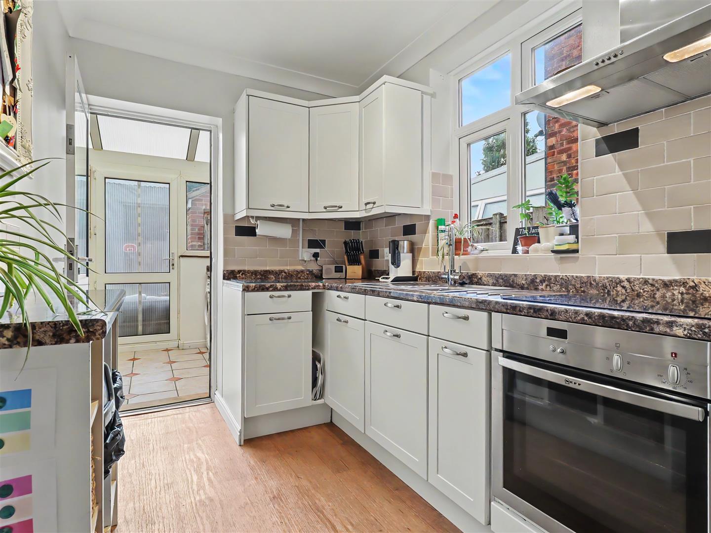 Property Image 67ed2619-1742-43df-96d9-a90cdfc6506a
